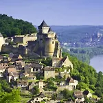 A Avec Terrasse Sarlat-la-Canéda