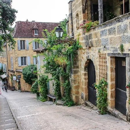 A Avec Terrasse Daire Sarlat-la-Canéda